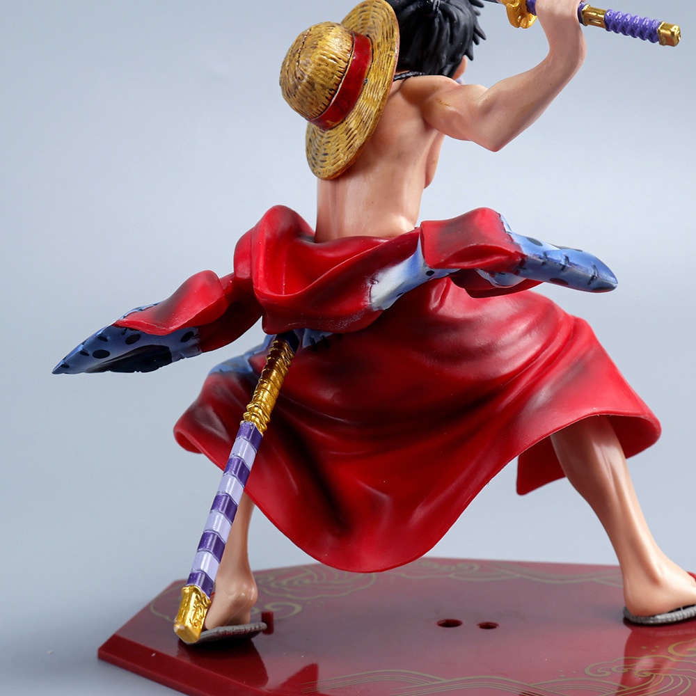 Luffy Swinging Swordman with straw hat Action Figure 18 cm