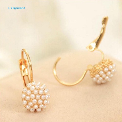 Lilyscent Wanita Mutiara Imitasi Manik-Manik Golden Tone Alloy Huggie Earrings Eardrop Pesta Perhiasan