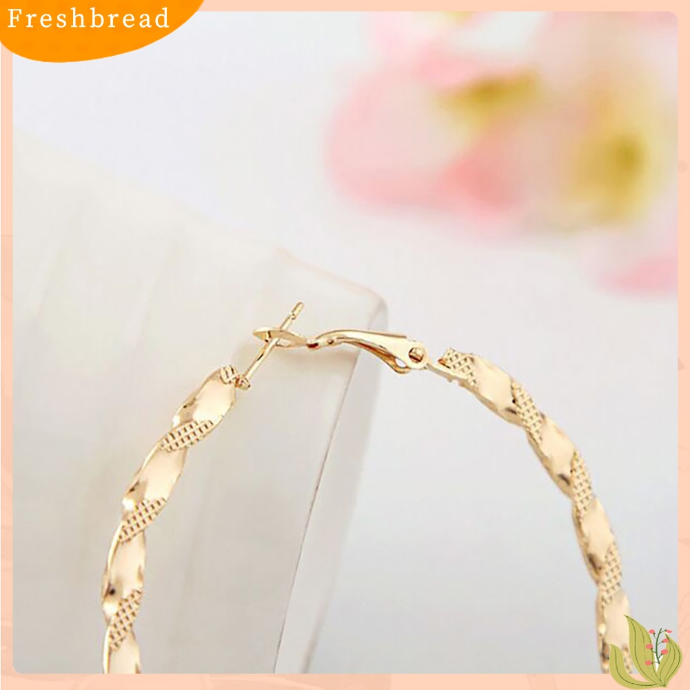 &lt; Freshbread &gt; Fashion Lady Berlebihan Memutar Anting Hoop Besar Wanita Lingkaran Menjuntai Perhiasan