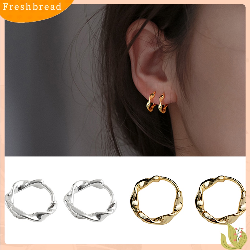 &lt; Freshbread &gt; Anting Memutar Pengerjaan Halus Anting Hoop Bulat Kepang Warna Emas Untuk Hadiah