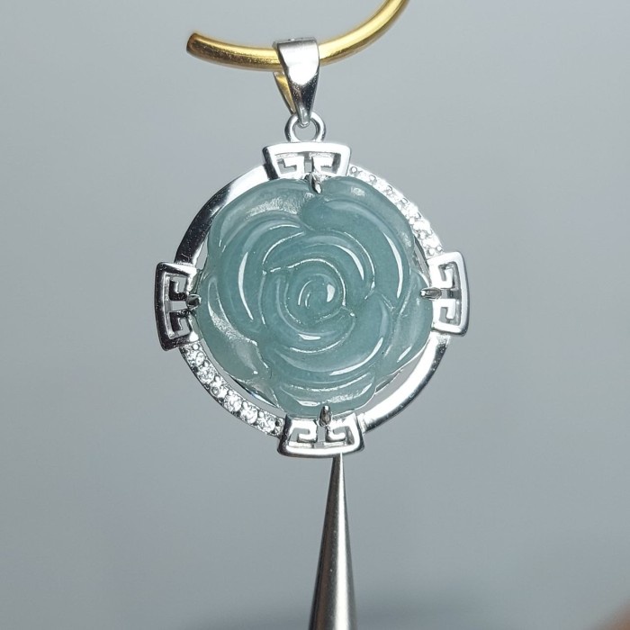 LIONTIN WANITA BATU GIOK ASLI BURMA NATURAL JADEITE JADE+SERTIFIKAT