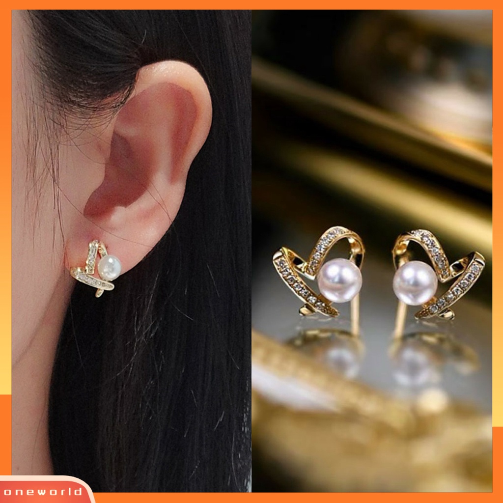 [EONE] 1pasang Ear Studs Elegan Berbentuk Hati Berlian Imitasi Mengkilap Hias Sparkling Dress Up Hadiah Wanita Mutiara Imitasi Stud Earrings Perhiasan Aksesori Fashion