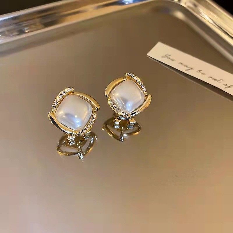 Anting Mutiara Berwarna Persegi Berlian Berkilau lady Korea