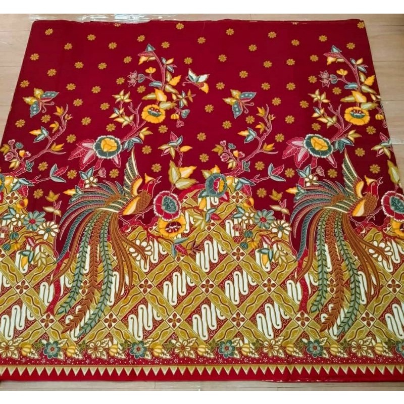 Kain Batik Laweyan Solo Motif burung merak dasar merah ( Premium )