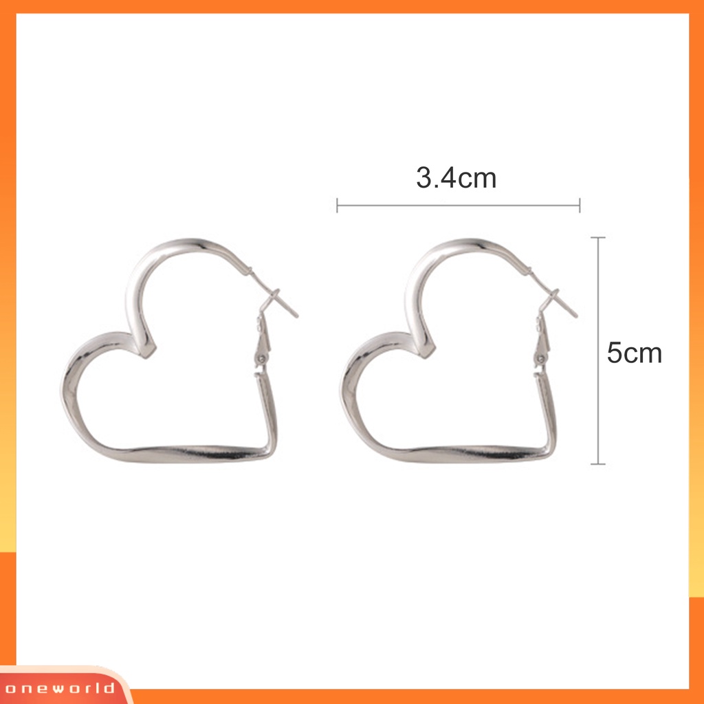 [WOD] 1pasang Anting Hoop Temperamen Hias Geometris Menarik All-match Perhiasan Hadiah Aksesori Wanita Fashion Cinta Hati Lingkaran Anting Untuk Pakaian Sehari-Hari