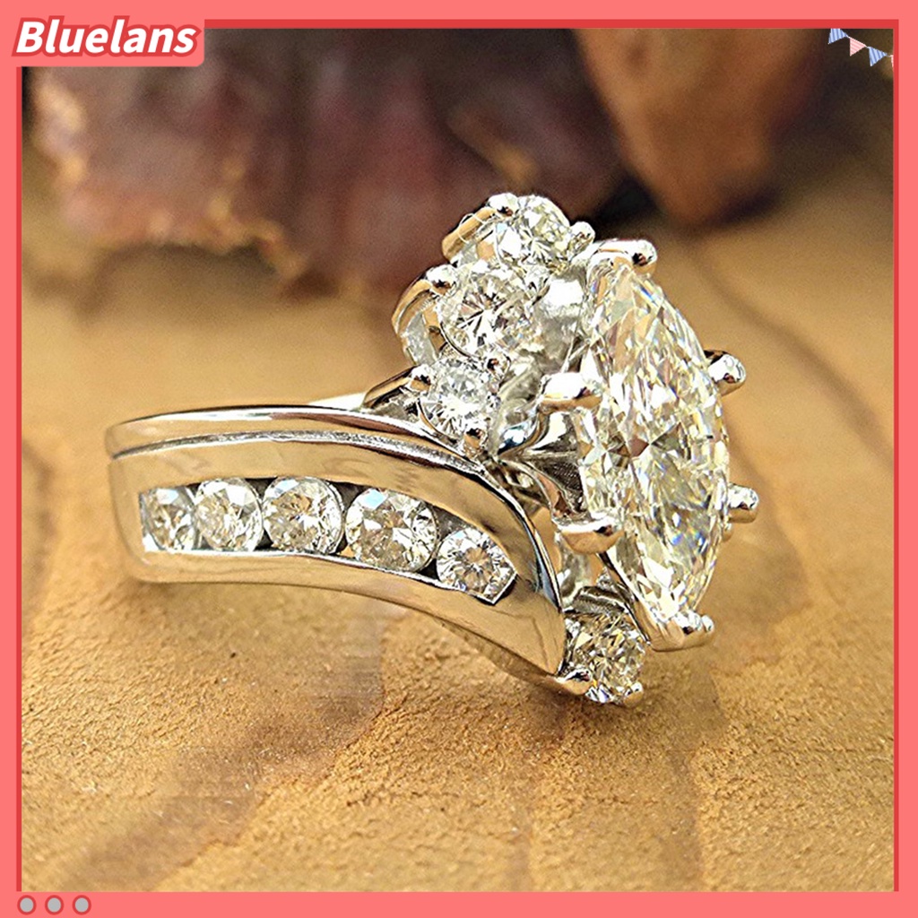 [BLS] Fashion Cincin Sparkling Kreatif Bentuk Shiny Efek Visual Tidak Iritasi Mudah Dipakai Zirkon Hias Bersinar Jari Cincin Wanita Perhiasan Pernikahan Hadiah Ulang Tahun