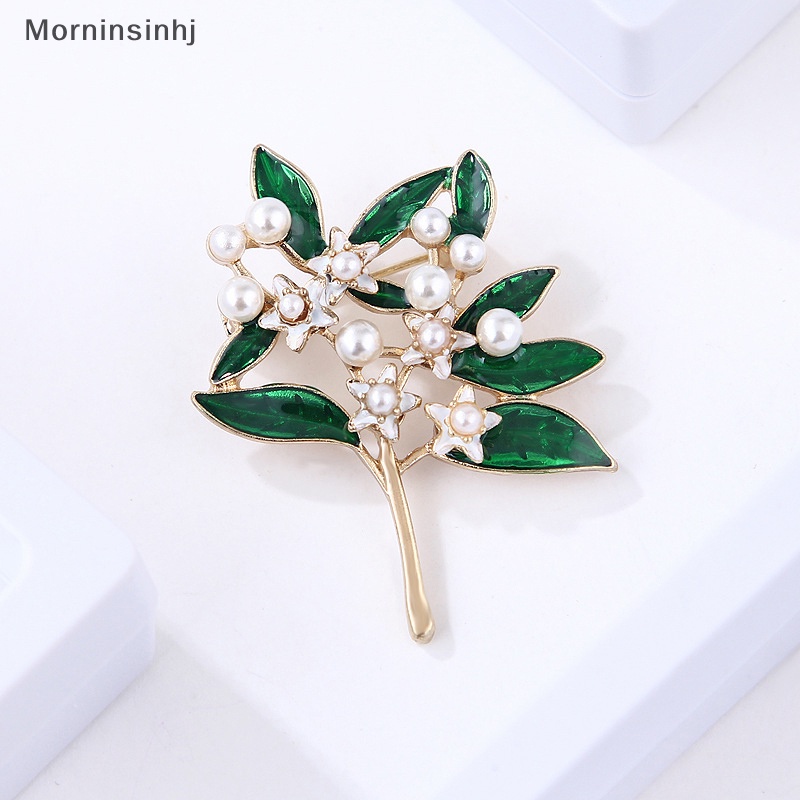 Mornin Fashion Trendy Enamel Putih Bunga Daun Hijau Mutiara Bros Pin Kualitas Tinggi Kreatif Korsase Perhiasan Untuk Wanita Syal Gesper id