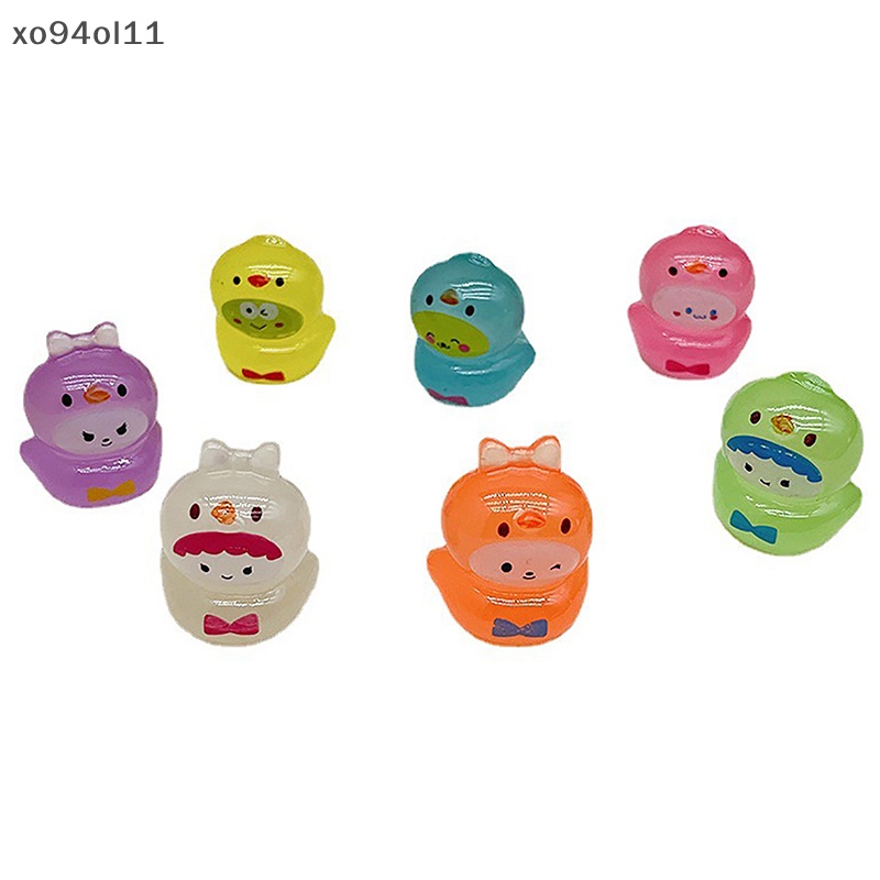 Xo 1Pc Bercahaya Sanrio Duckling Ornamen Mini Warna Kartun Hewan Boneka Mikro Lanskap Dekorasi Rumah Boneka Miniatur Mainan OL