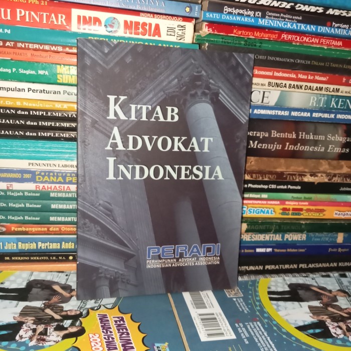 original buku kitab advokat Indonesia