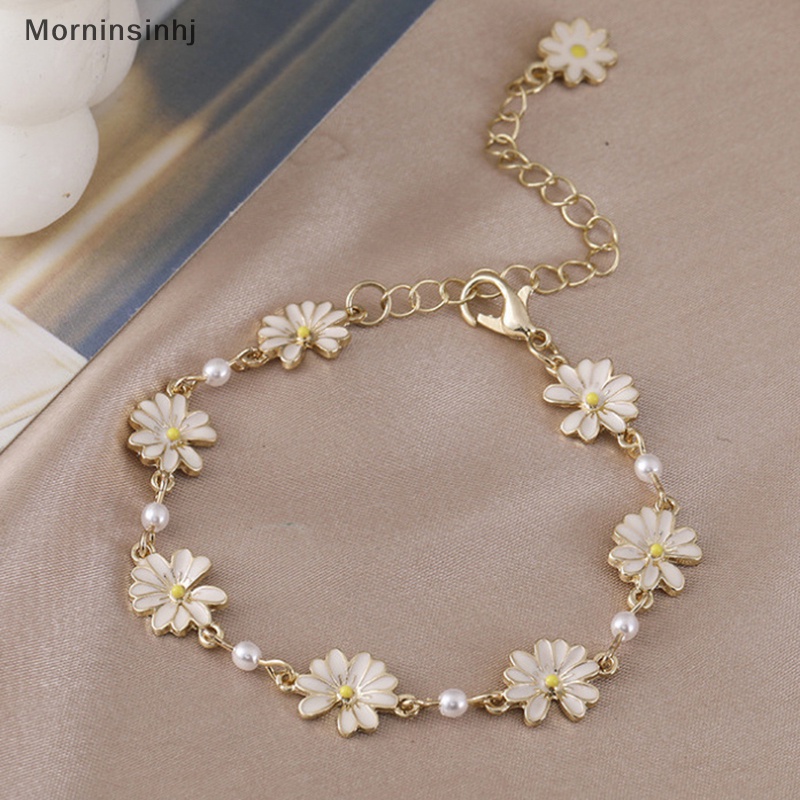 Mornin Fashion Gelang Bunga Daisy Manis Kepribadian Minimalis Bunga Mutiara Gelang Wanita Pesta Perjamuan Pernyataan Perhiasan Hadiah id