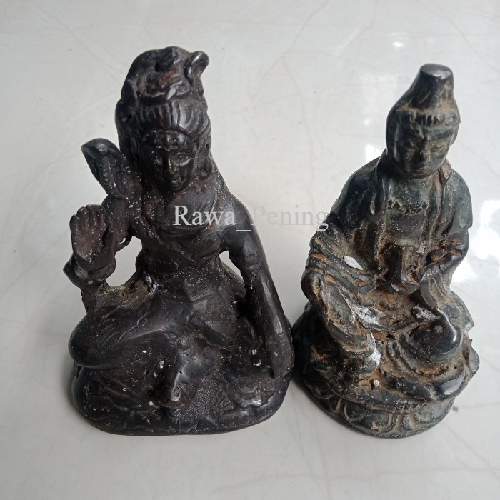 Sepasang Patung Dewa Siwa Kwan im Hitam antik