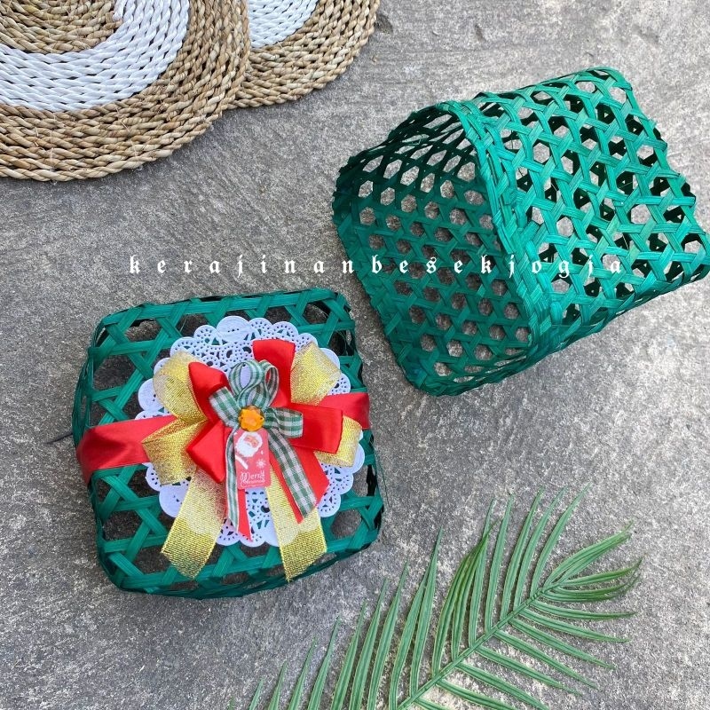 

bambu anyaman (NATAL 2023) KLONGSONG PINTEREST 15X15 T 17CM HIJAU PITA NATAL / hantaran kue natal hampers natal kotak kado natal marry christmas