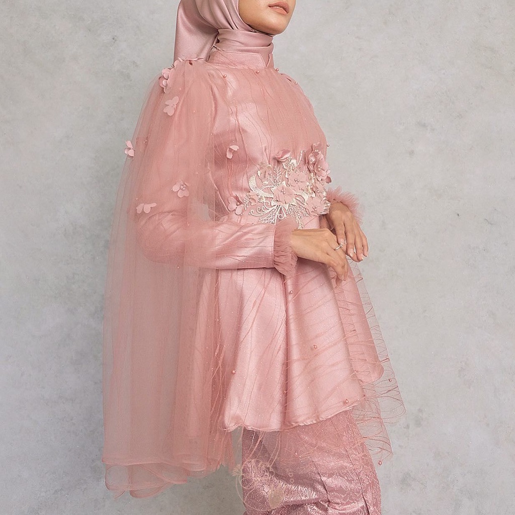EARIL ROSE GOLD KEBAYA