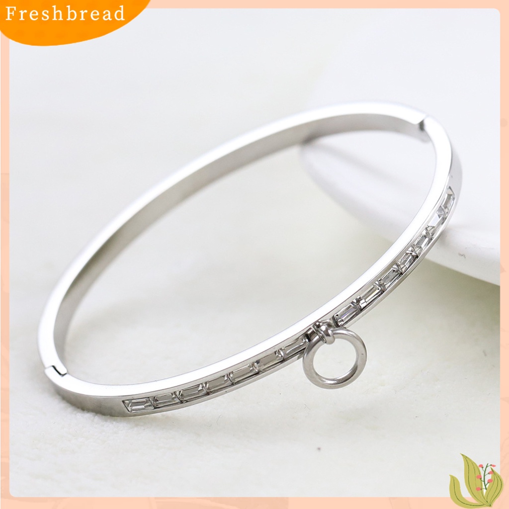 &lt; Freshbread &gt; Wanita Gelang Trendi Semua Pertandingan Anti Karat Minimalis Tahan Aus Pakaian Harian Memakai Warna Solid Baja Titanium Fashion Gelang Aksesori Pakaian