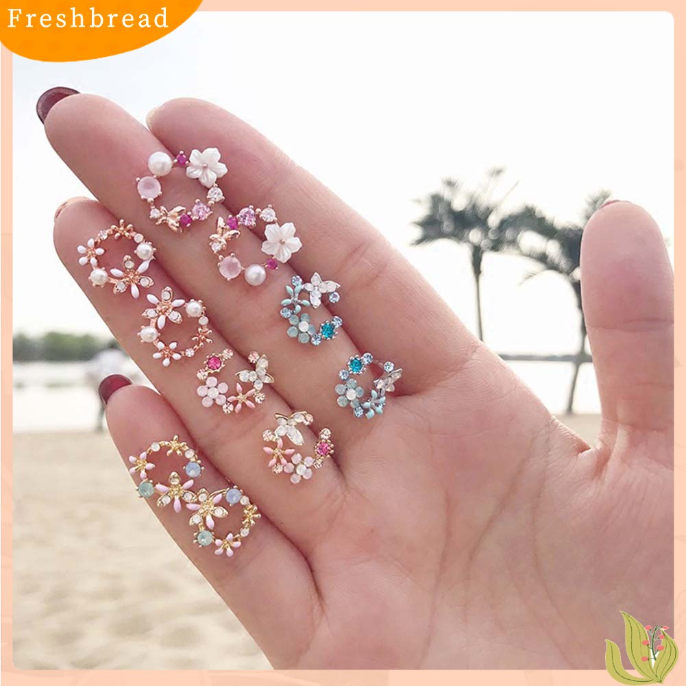 &lt; Freshbread &gt; Wanita Manis Berlian Imitasi Bunga Lingkaran Hati Menjuntai Telinga Stud Anting Perhiasan Hadiah