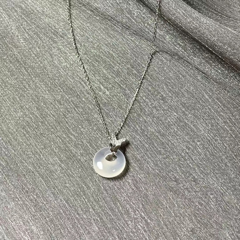 Kalung Geometris Melingkar Kupu-Kupu Fashion Alloy Untuk Wanita