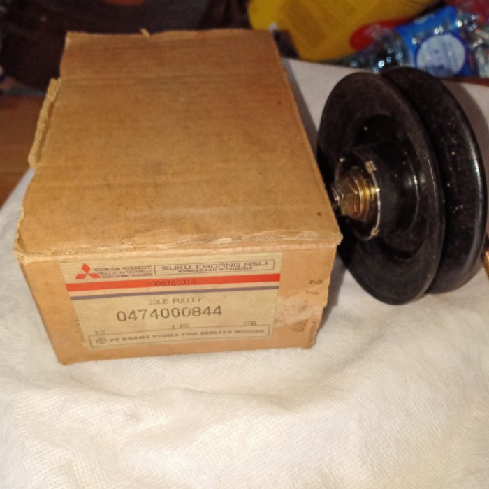 idle pully AC Mitsubishi