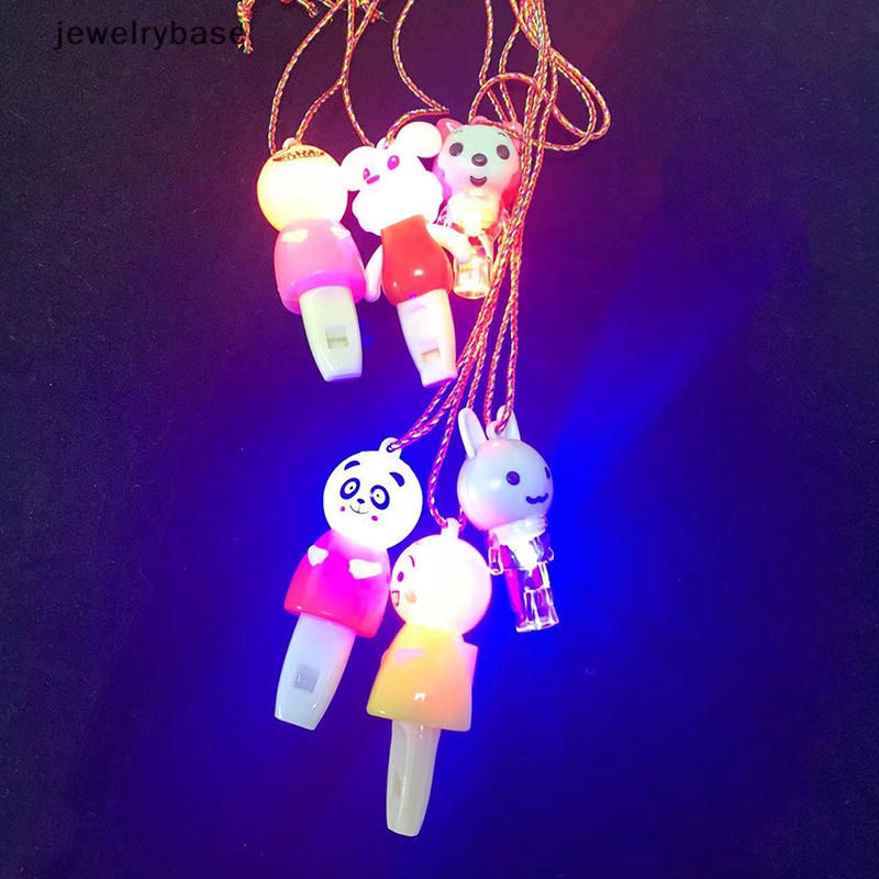 [jewelrybase] 2 Pcs LED Piglet Bercahaya Peluit Mainan Liontin Massal Glow In The Dark Nikmat Pesta Ulang Tahun Kalung Anak Hadiah Butik