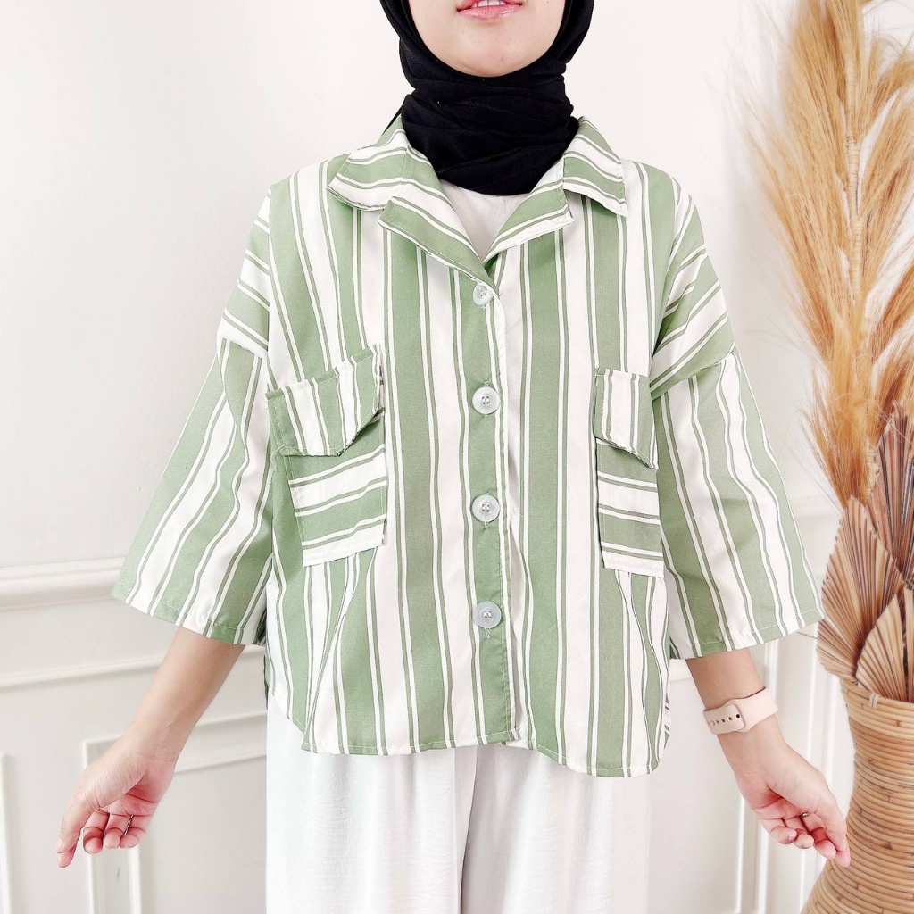 BEFAST - ZEC OOTD WANITA KEMEJA NAMI / Hersa Top / Hem Stripe Wanita Terbaru / Pakaian Kekinian Remaja ABG Trendy / Fashion Wanita Casual / Kemeja Motif Garis-Garis / Terlaris