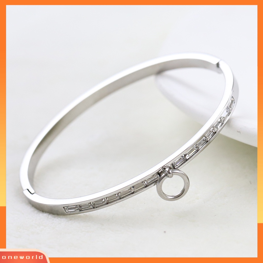 [EONE] Wanita Gelang Trendi Semua Pertandingan Anti Karat Minimalis Tahan Aus Pakaian Sehari-Hari Warna Solid Baja Titanium Fashion Gelang Aksesori Pakaian