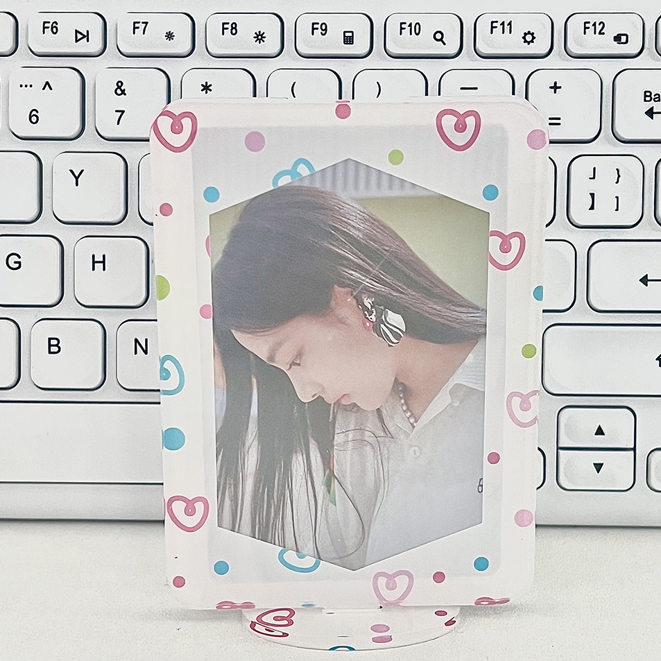 Ins 3inch Bingkai Foto Akrilik Lucu Cinta Hati Card Holder Idol Photocard Pelindung Case Desktop Decor Pajangan Bingkai