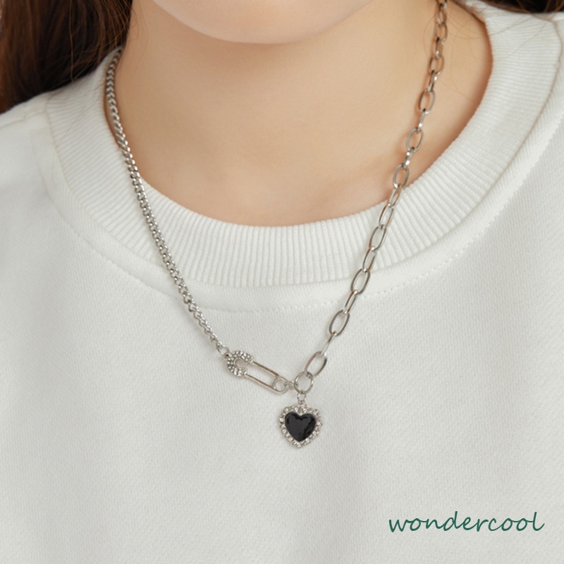 Kalung Titanium Love Hitam Korea Retro Hip Hop Gaya Necklace Aksesori Fashion-Won