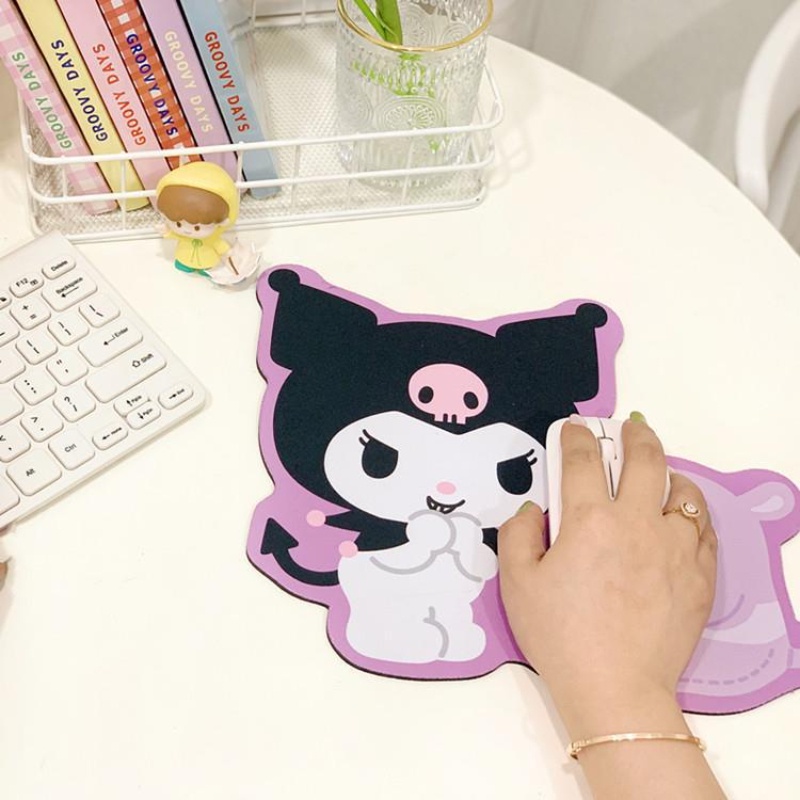 Sanrio Mouse Pad Kuromi Lucu Kartun Tidak Teratur Lembut Tebal Anti-Slip Panas Alas Meja Gaming Komputer