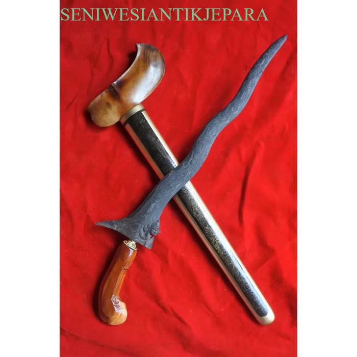 

keris naga siluman alusan warangka pendok tebal tinggalan simbah buyut wingit boss Termurah