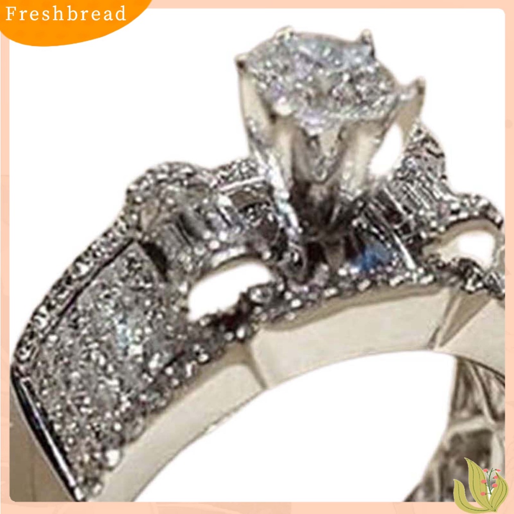 &lt; Freshbread &gt; 2Pcs/Set Lebar Sederhana Cincin Pasangan Paduan Bertatahkan Berlian Imitasi Bersinar Pernikahan Band Perhiasan Fashion