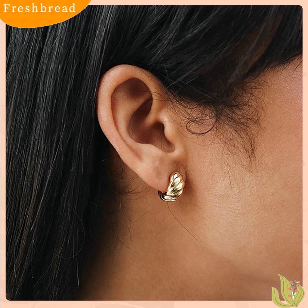 &lt; Freshbread &gt; 1pasang Anting Pejantan Kepribadian Berkilau Berlapis Emas Vintage Croissant Piercing Earrings Perhiasan Aksesori