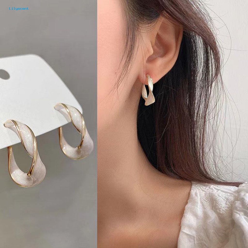 Lilyscent 1pasang Beige Retro Earrings Perhiasan Aksesoris Dekoratif Wanita Earrings Retro