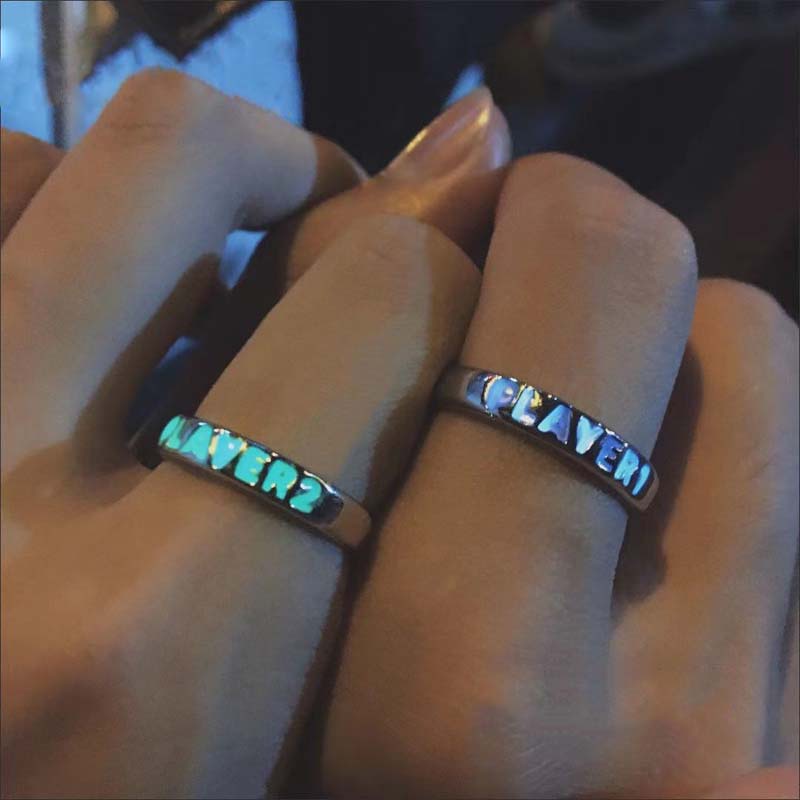 Yeezii Cincin Cinta Hati Bercahaya Glow In Dark Fashion Adjustable Pasangan Rings Warna Perak Pink Biru Light Perhiasan Hadiah Untuk Kekasih