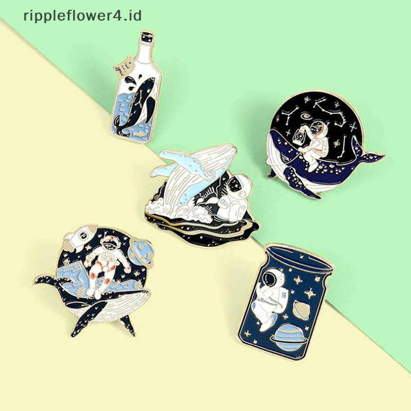 {rippleflower4.id} 1pc Pin Enamel Astronot Dan Paus Adventure Ocean Botol Bros Tas Kerah Pin~