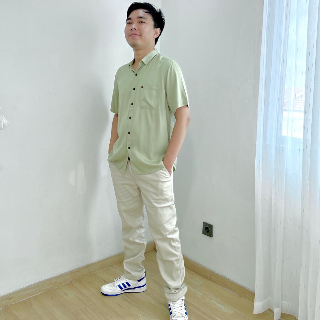 Kemeja Pendek Pria Twill YN001