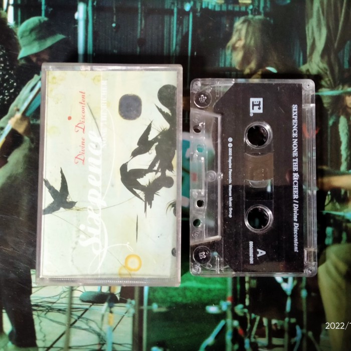 KASET SIXPENCE NONE THE RICHER