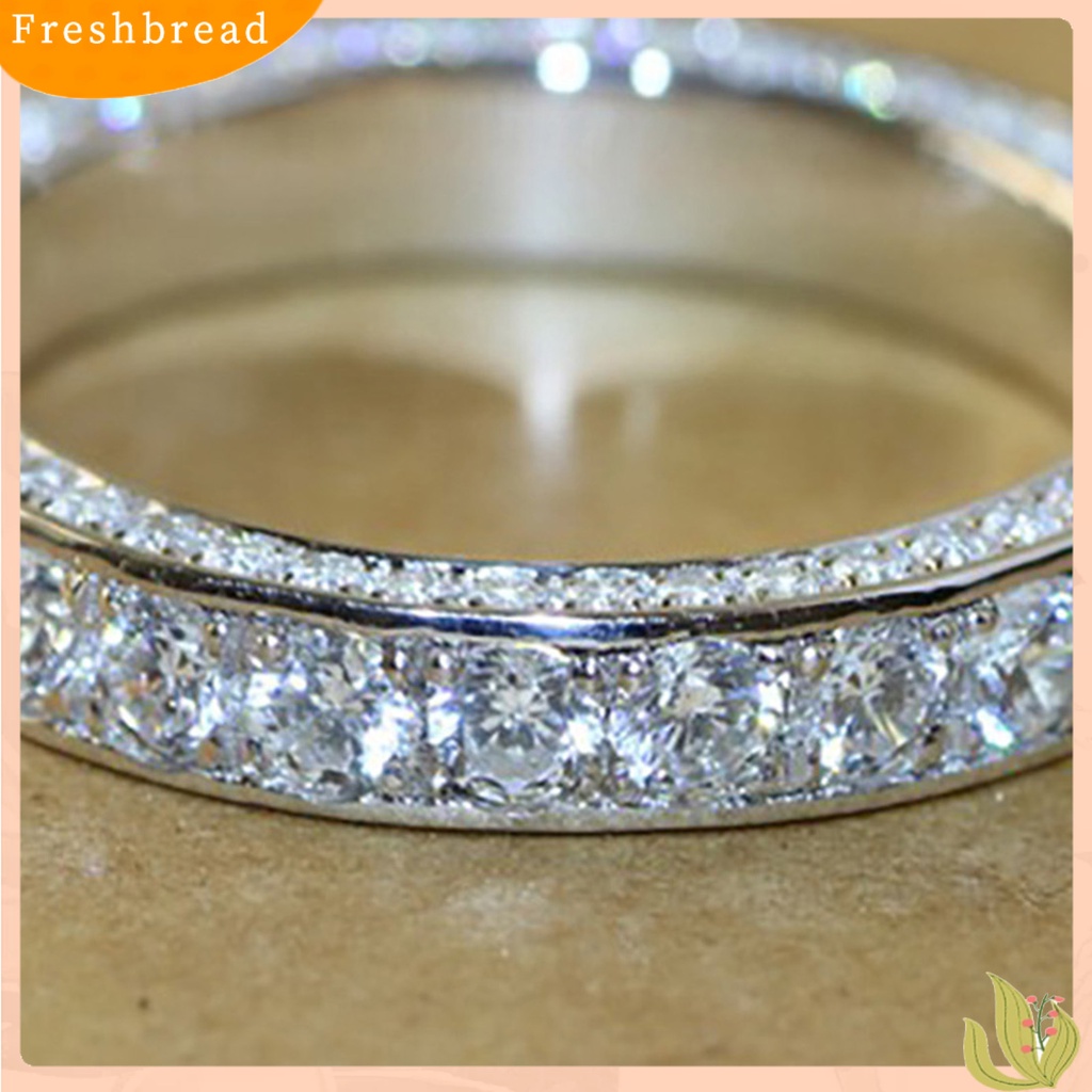 &lt; Freshbread &gt; Cincin Kawin Bulat Mengkilap Tidak Luntur Berlian Imitasi Bertatahkan Simetris Jari Circlet Perhiasan Pengantin