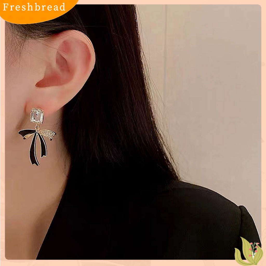 &lt; Freshbread &gt; 1pasang Anting Menjuntai Berlian Imitasi Mengkilap Hias Berkilau Temperamen Geometris Wanita Pita Busur Stud Anting Pesta Perhiasan Hadiah Untuk Pernikahan