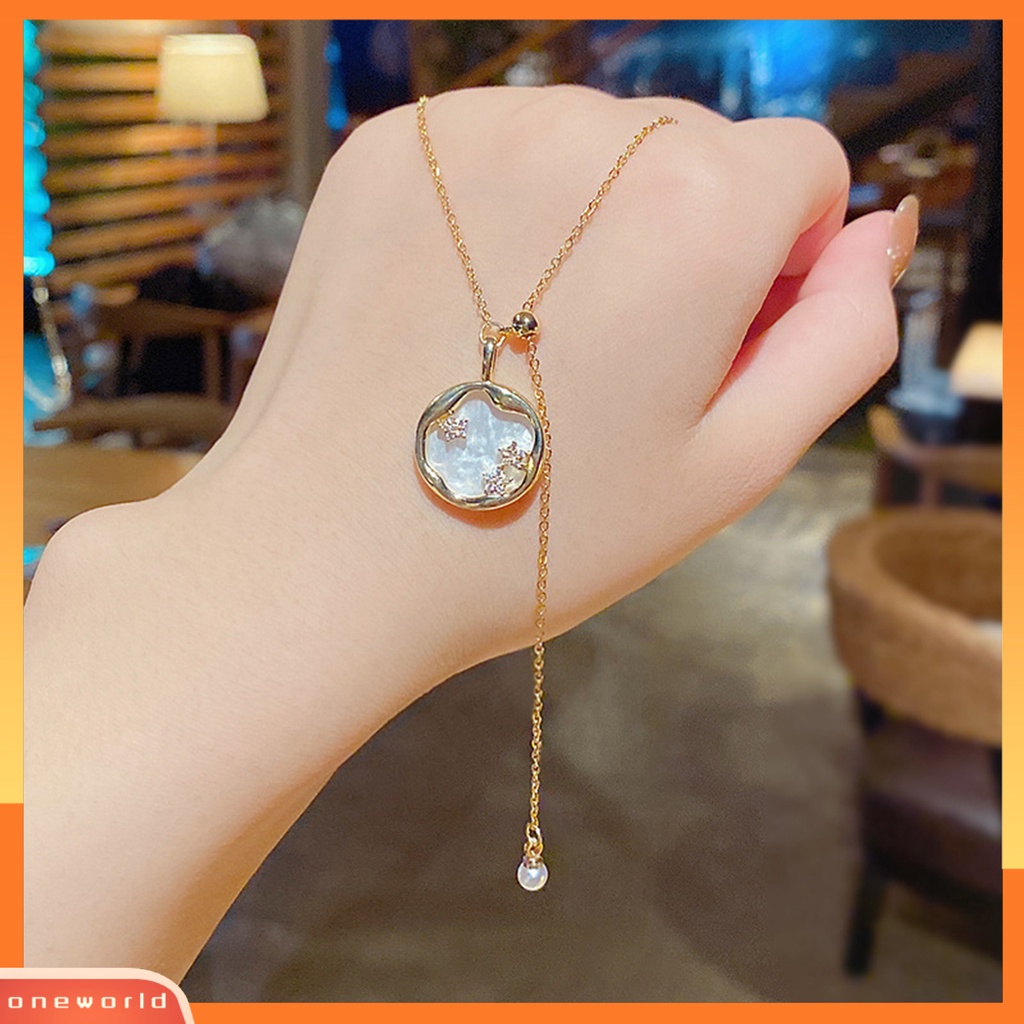 [ONE] Wanita Kalung Bulat Liontin Mutiara Imitasi Rantai Rumbai Elegan Adjustable Golden Bling Berlian Imitasi Bintang Klavikula Kalung Fashion Perhiasan