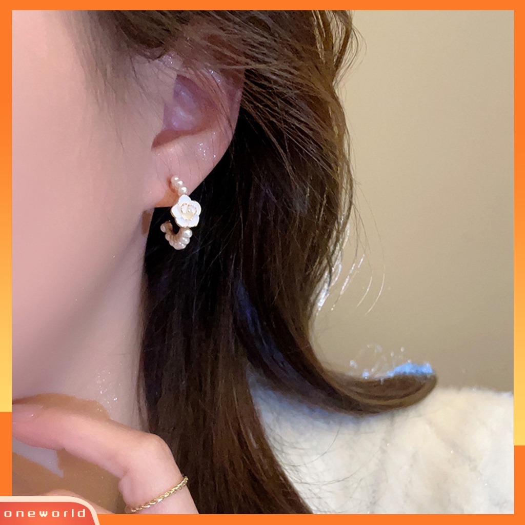 [EONE] 1pasang Anting Lingkaran Indah Bunga Camelia Gaya Perancis Temperamen Elegan Dekorasi Tidak Luntur Indah Geometris Faux Pearl Earrings Aksesori Tanggal