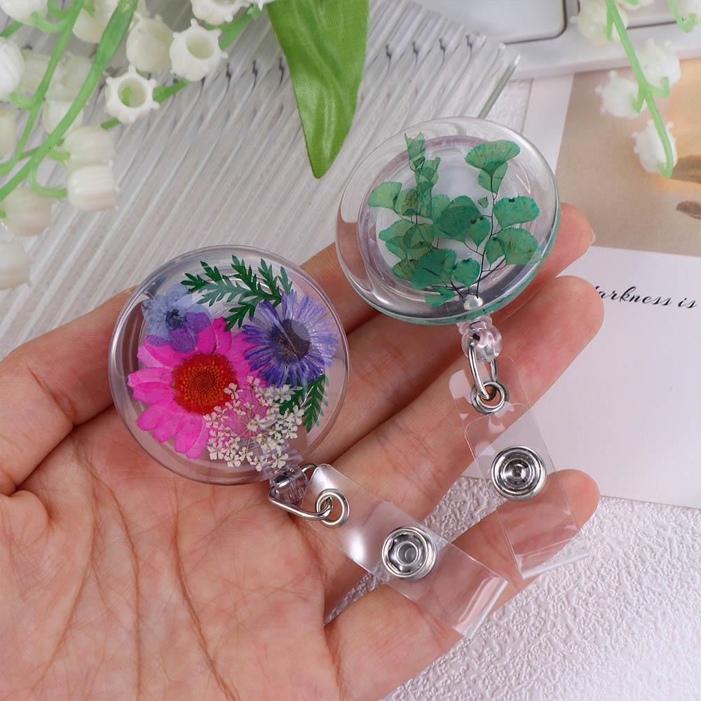 [Elegan] Lencana Gulungan Hadiah Fashion Guru Ditarik Transparan Lencana Gulungan Klip Kerja Lencana Pesona Ditekan Bunga Charms Perhiasan Kartu Lencana Pemegang