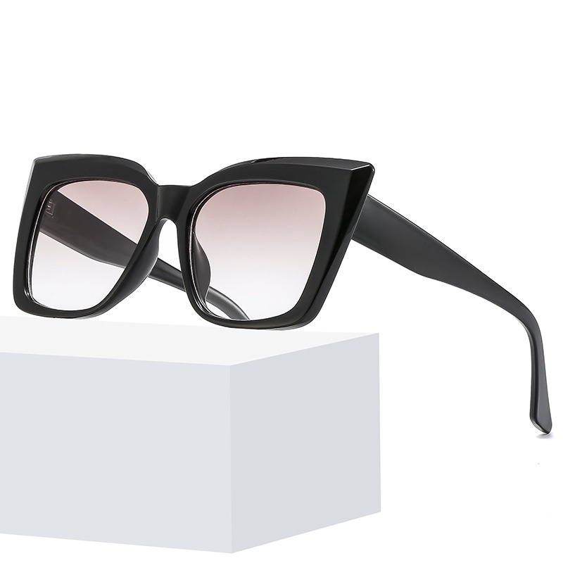 (YUZHU) Western Fashion Oversized Frame Cat Eye Sunglasses Untuk Wanita Hitam Square Gradient Shade Sunglasses