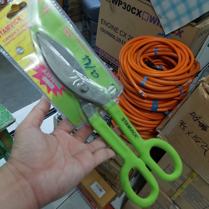 

Gunting seng 12 inch Stamvick original