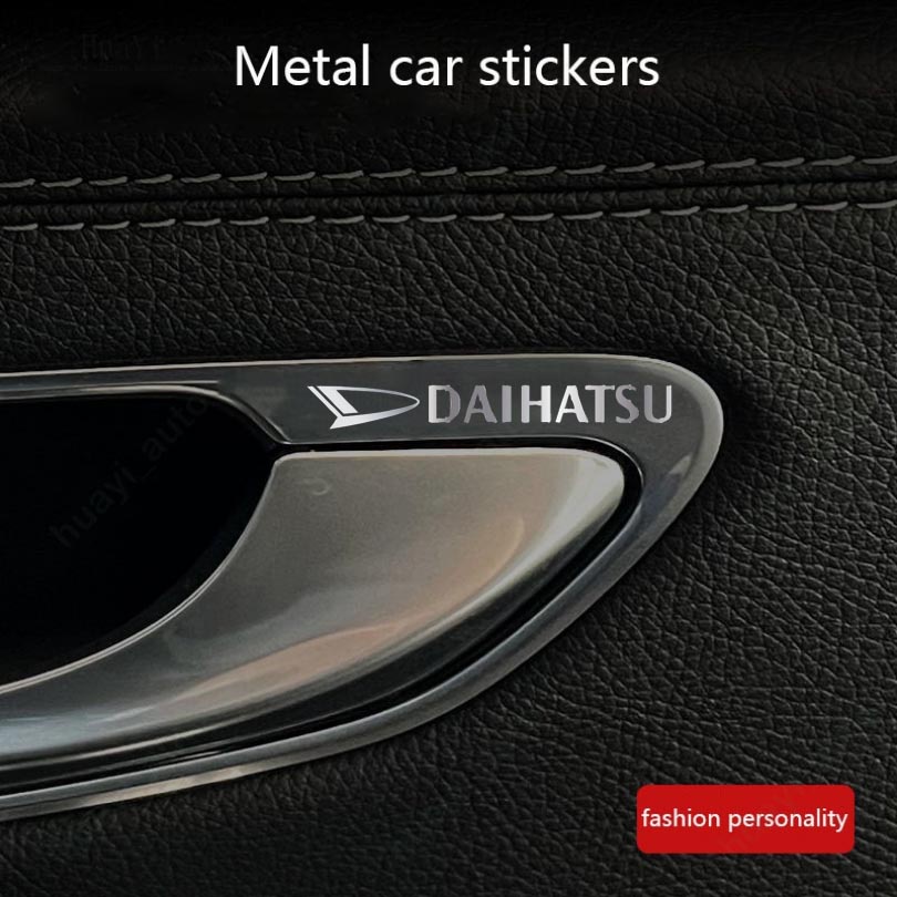 Logo Mobil Daihatsu 3D Exterior Metal Sticker Interior Mobil Stiker Hias Jendela Kreatif Stiker Untuk Daihatsu Rocky Terios Taruna Ayla Xenia Ceria Classy Taft Sigra Aksesoris