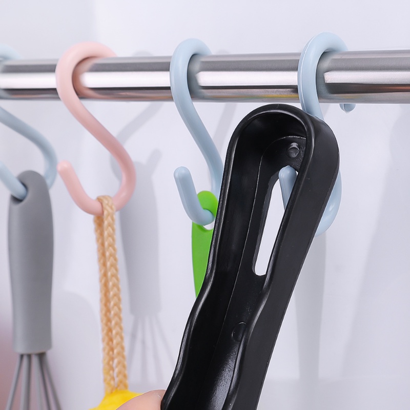 Pengait Pintu Bentuk S Plastik Multifungsi Portable Kait Dapur Serbaguna Rak Baju Plastik Gantungan Stroller Bayi Tahan Lama Organizer Rumah Bentuk S Rak Pakaian Plastik