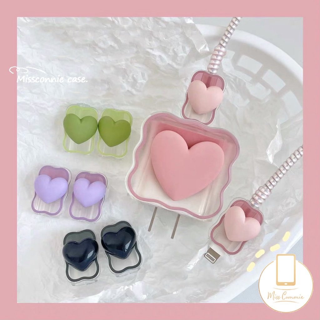 Set Lengan Kabel Data Tepi Bergelombang Kucing Doraemon Kartun Lucu Kompatibel Untuk Apple 18 /20W Charger Case Cinta Hati USB Cable Bite Protector Cover