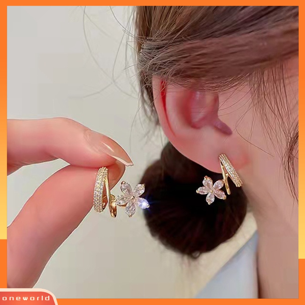 [WOD] 1pasang Anting Leaverback Berlian Imitasi Mengkilap High-end Bentuk Bunga Melengkung Huggie Earrings Aksesori Wanita