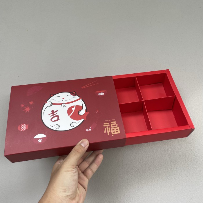 

[SC] Paket Hemat Dus imlek sekat 6 dan paperbag uk. 31x19x13 lucky cat - Dus Merah