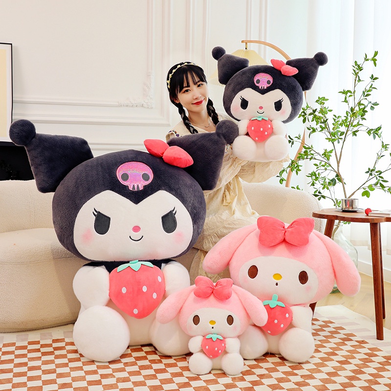Kuroomi Dan Meiru Strawberry Plushies, Hadiah Sempurna Untuk Warga Tua Diatas 61th.