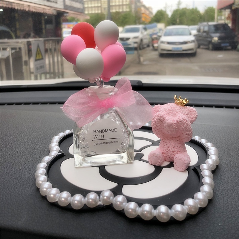 Car diamond camellia anti slip mat, Alas anti slip Bunga Mutiara Kreatif Mobil