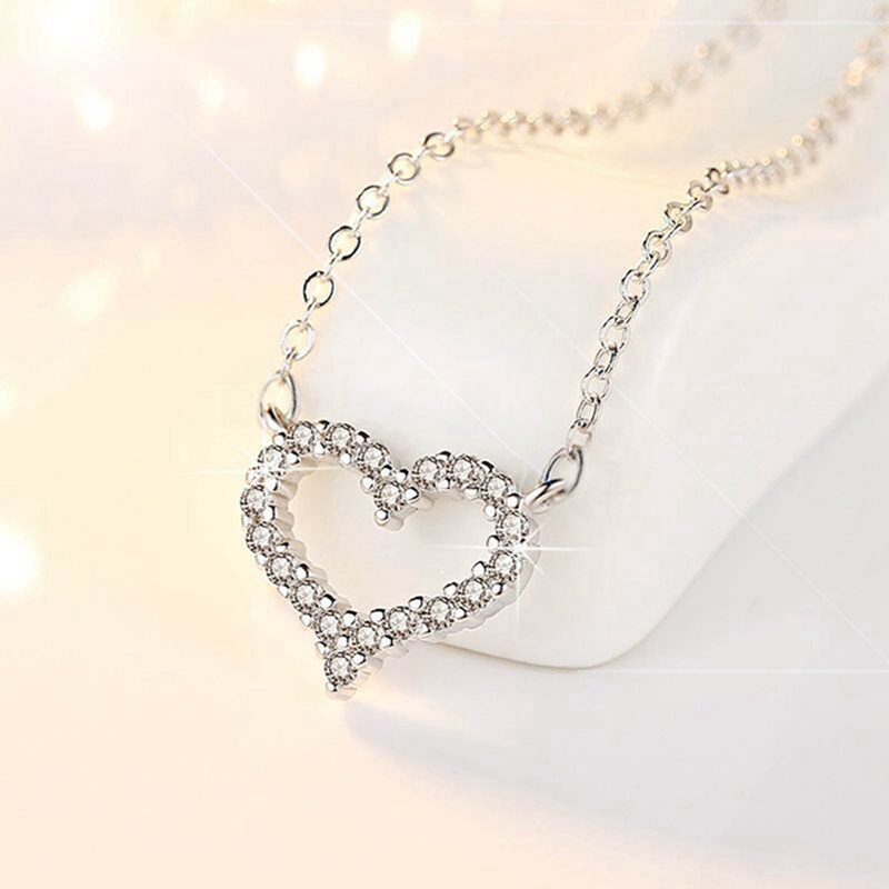 Korea Ins Trend Super Peri Cupid Kalung Jantung Angin Dingin Berlian Sederhana Cinta Kecil Rantai Klavikula